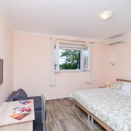 Lena & Lara Dubrovnik