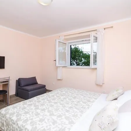 Lena & Lara Lejlighed *