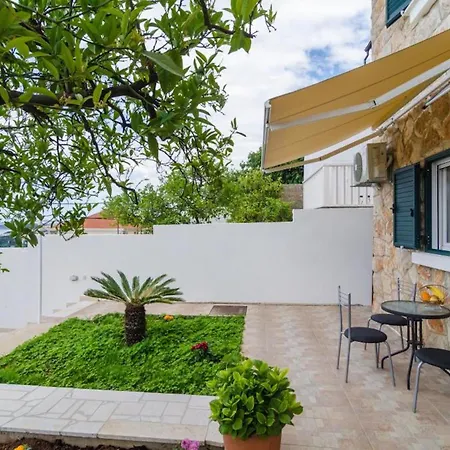 Lena & Lara ドゥブロブニク